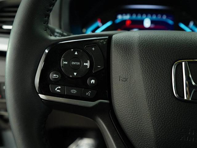 Photo of 2022 Silver Honda Odyssey