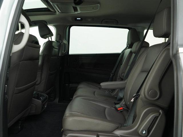 Photo of 2022 Silver Honda Odyssey