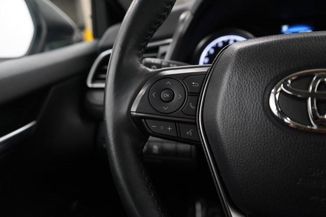 Photo of 2024 CLASSIC SILVER Toyota Camry