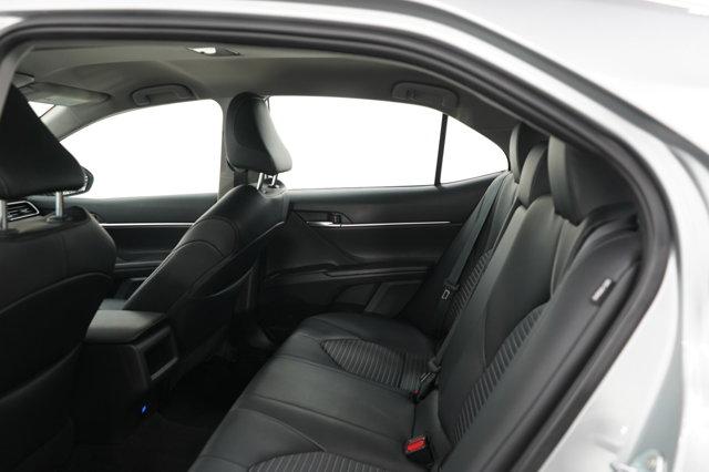 Photo of 2024 CLASSIC SILVER Toyota Camry
