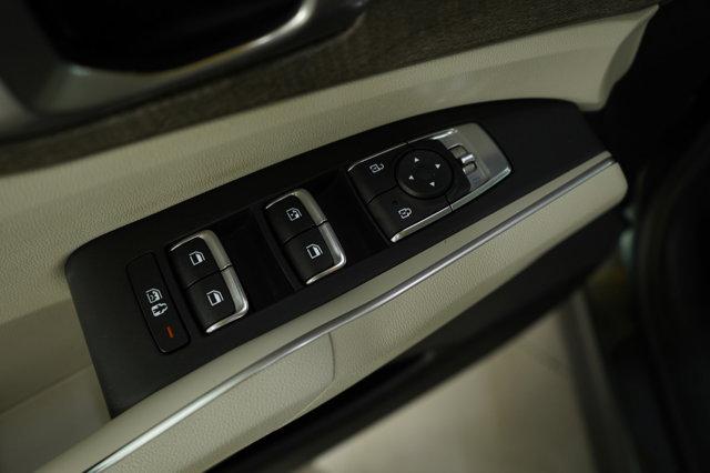Photo of 2022 Green Kia Sorento