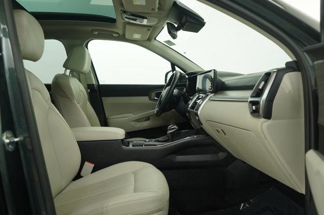 Photo of 2022 Green Kia Sorento