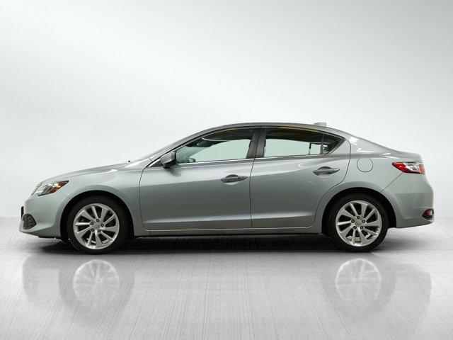 Photo of 2018 Silver Acura ILX