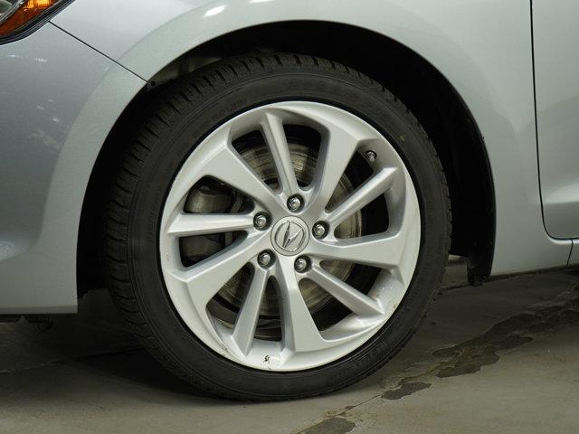 Photo of 2018 Silver Acura ILX