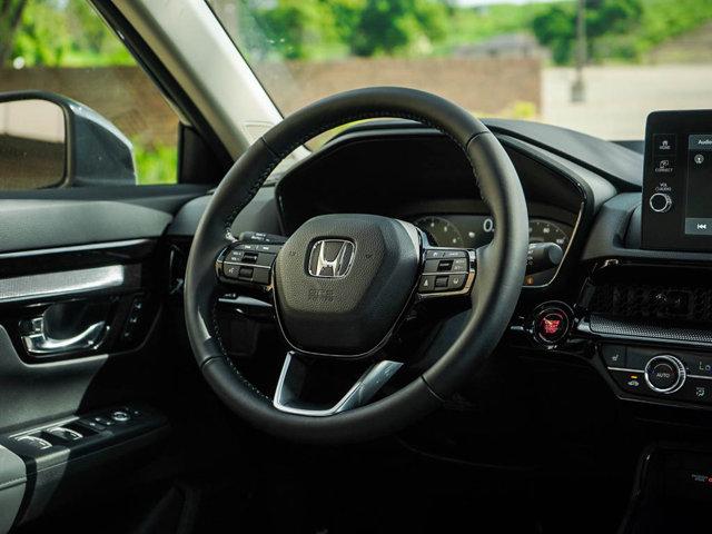 Photo of 2026 Crystal Black Pearl Honda CR-V