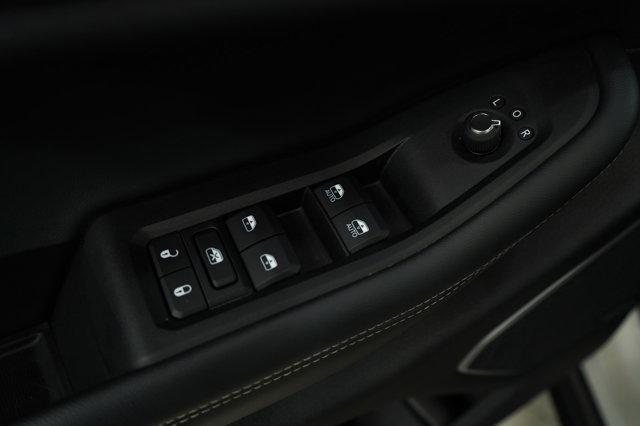 Photo of 2021 Silver Jeep Grand Cherokee L