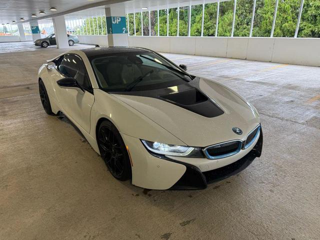 Photo of 2015 White BMW i8