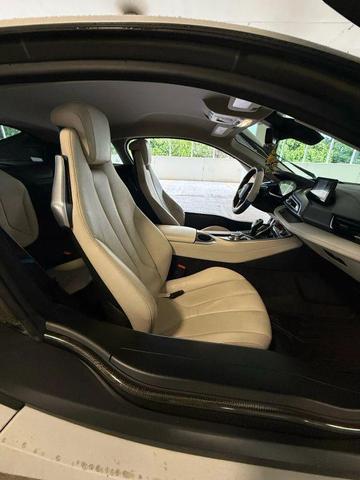 Photo of 2015 White BMW i8