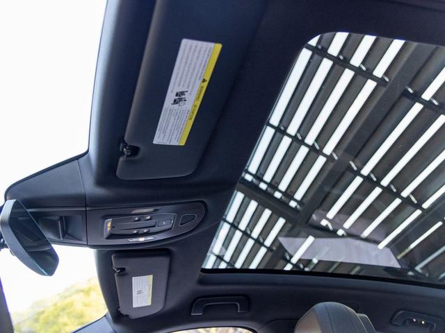 Photo of 2024 Chromite Black Metallic Porsche Cayenne