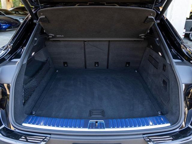 Photo of 2024 Chromite Black Metallic Porsche Cayenne