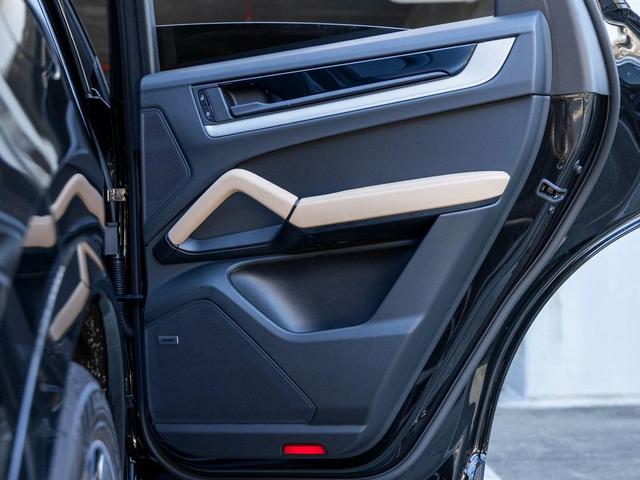Photo of 2024 Chromite Black Metallic Porsche Cayenne