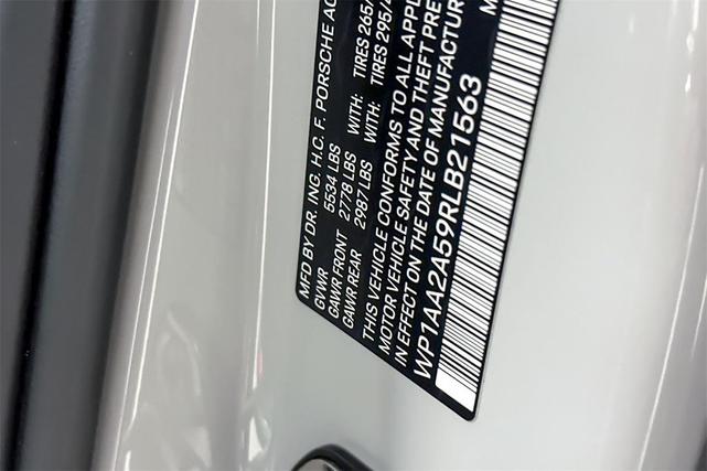 Photo of 2024 Chalk Porsche Macan