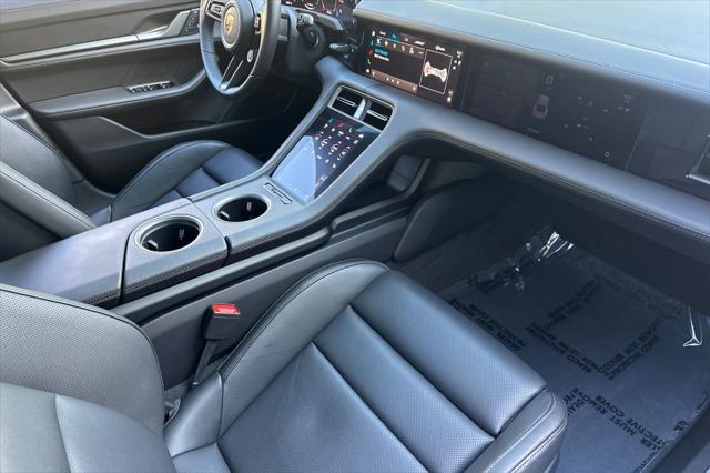 Photo of 2025 Jet Black Metallic Porsche Taycan