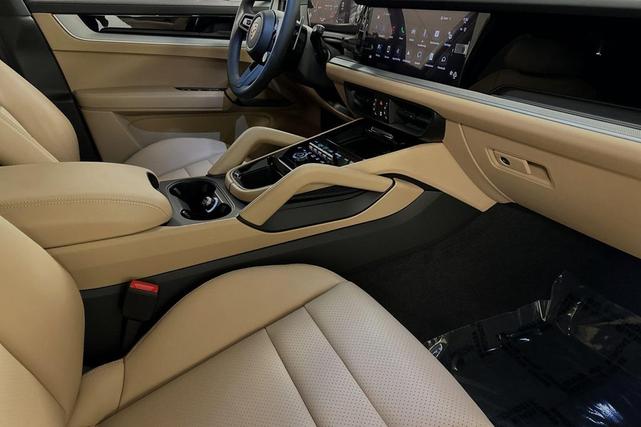 Photo of 2024 Paint to Sample Porsche Cayenne