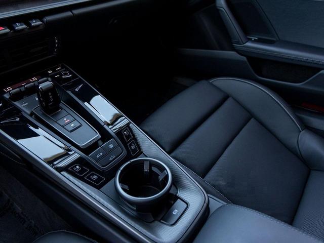 Photo of 2025 Lugano Blue Porsche 911