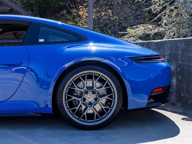 Photo of 2025 Lugano Blue Porsche 911