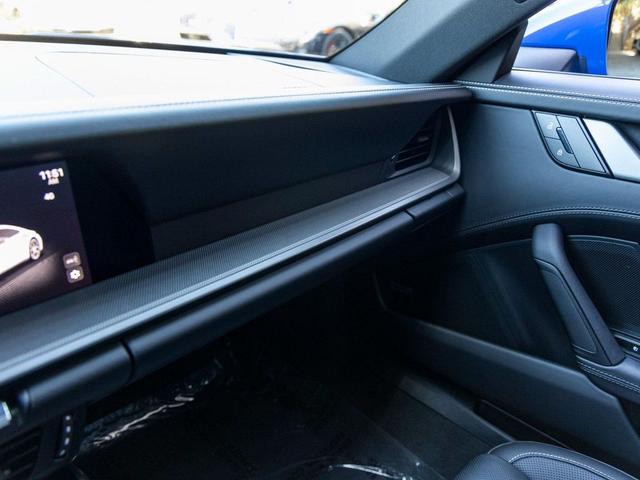 Photo of 2025 Lugano Blue Porsche 911