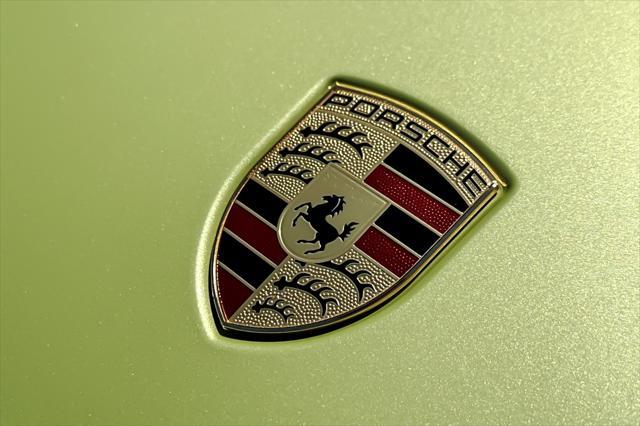 Photo of 2024 Green Porsche Cayenne
