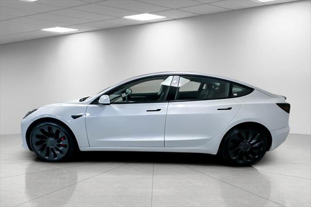 Photo of 2022 Pearl White Multi-Coat Tesla Model 3