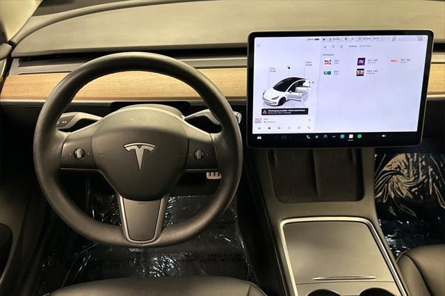 Photo of 2022 Pearl White Multi-Coat Tesla Model 3