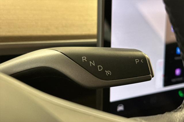 Photo of 2022 Pearl White Multi-Coat Tesla Model 3