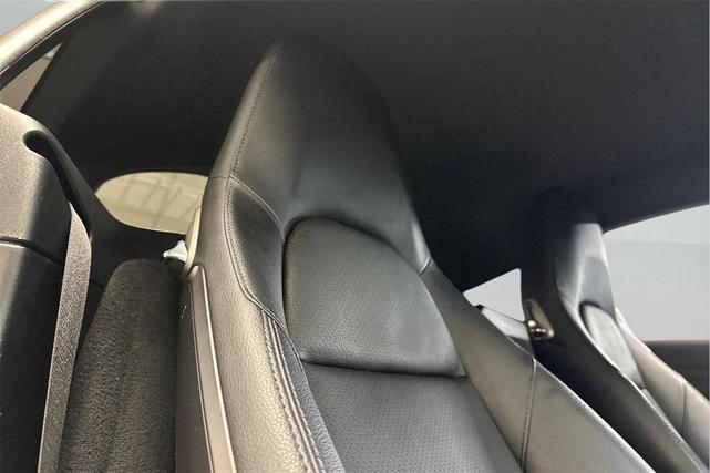 Photo of 2018 Black Porsche 718 Cayman