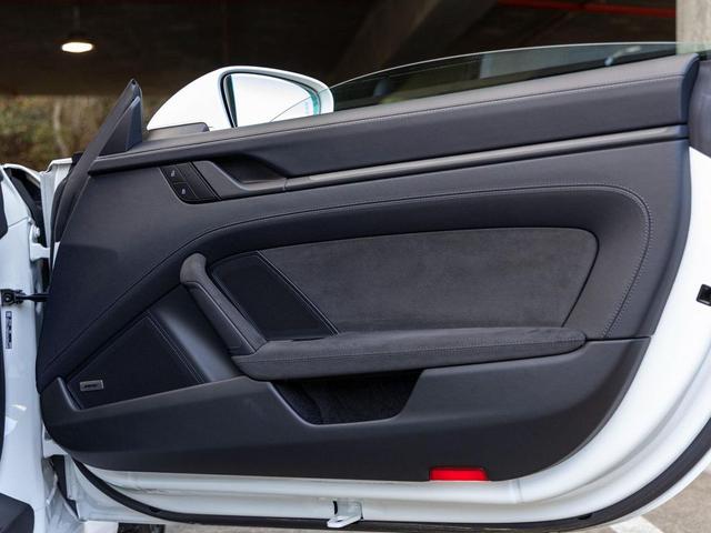 Photo of 2024 White Porsche 911