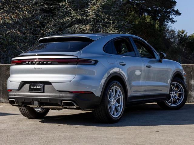 Photo of 2025 Dolomite Silver Metallic Porsche Cayenne