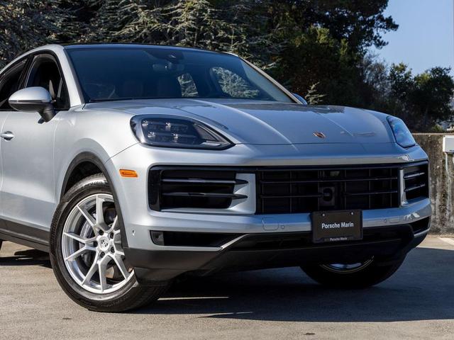 Photo of 2025 Dolomite Silver Metallic Porsche Cayenne