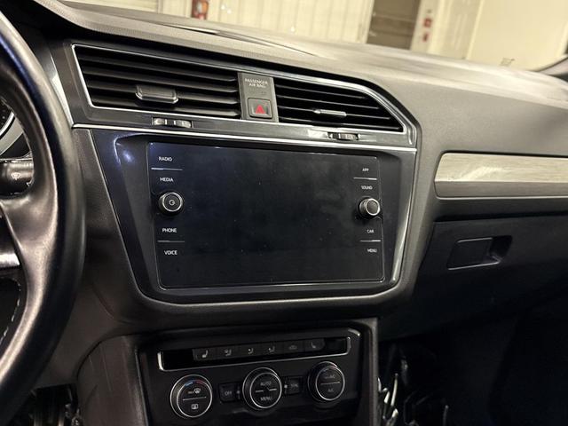 Photo of 2021 Platinum Gray Metallic Volkswagen Tiguan