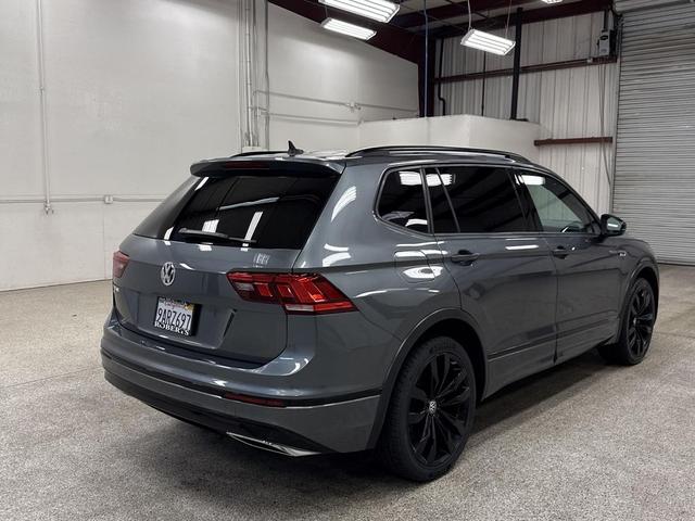 Photo of 2021 Platinum Gray Metallic Volkswagen Tiguan