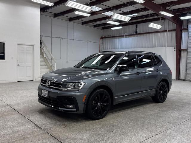 Photo of 2021 Platinum Gray Metallic Volkswagen Tiguan