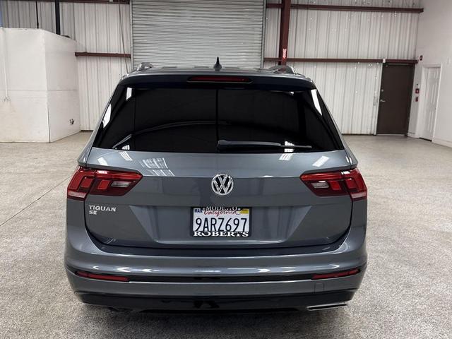 Photo of 2021 Platinum Gray Metallic Volkswagen Tiguan