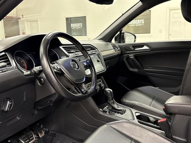 Photo of 2021 Platinum Gray Metallic Volkswagen Tiguan