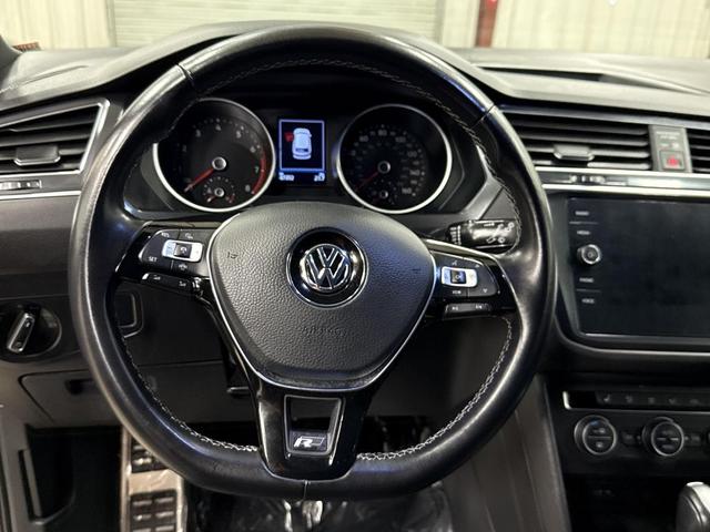 Photo of 2021 Platinum Gray Metallic Volkswagen Tiguan