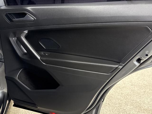 Photo of 2021 Platinum Gray Metallic Volkswagen Tiguan