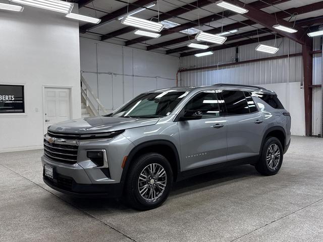 Photo of 2025 Sterling Gray Metallic Chevrolet Traverse