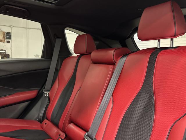 Photo of 2023 Platinum White Pearl Acura RDX