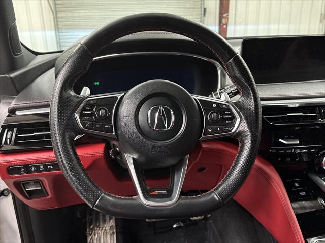 Photo of 2023 Platinum White Pearl Acura MDX
