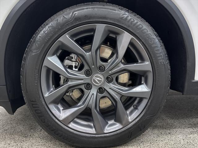 Photo of 2023 Platinum White Pearl Acura MDX