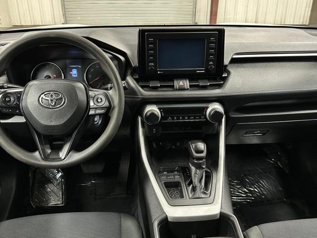 Photo of 2022 White Toyota RAV4