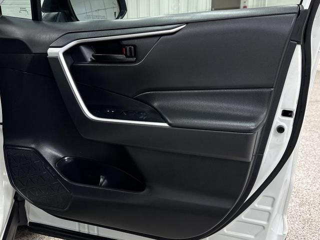 Photo of 2022 White Toyota RAV4
