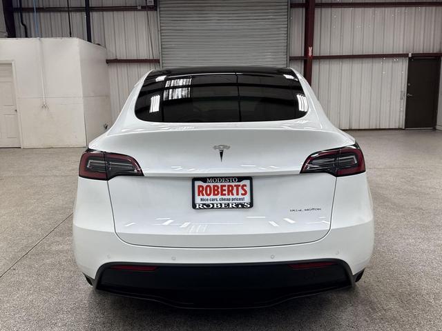 Photo of 2021 Pearl White Multi-Coat Tesla Model Y