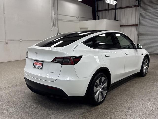 Photo of 2021 Pearl White Multi-Coat Tesla Model Y