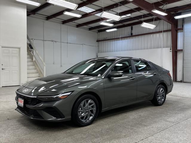 2024 Hyundai Elantra
