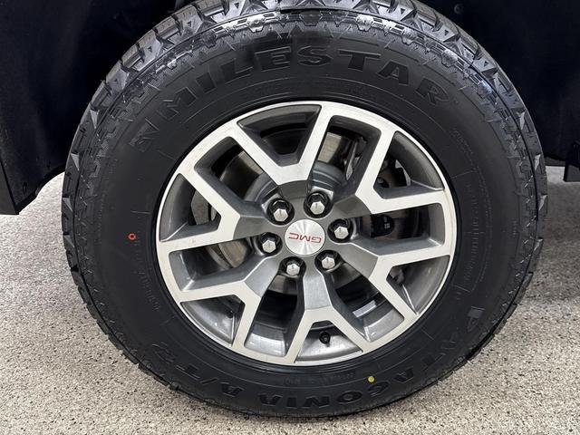 Photo of 2021 Desert Sand Metallic GMC Canyon