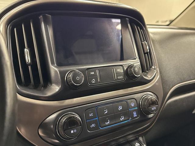 Photo of 2021 Desert Sand Metallic GMC Canyon