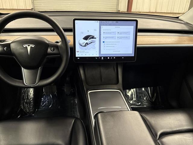 Photo of 2023 Pearl White Multi-Coat Tesla Model Y