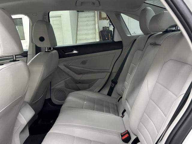 Photo of 2024 Opal White Pearl Volkswagen Jetta