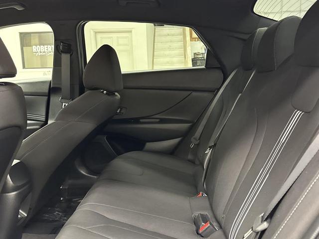 Photo of 2025 Intense Blue Hyundai ELANTRA